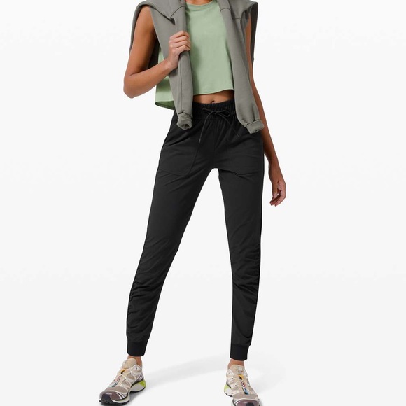 Lululemon Beyond The Studio Jogger-Black-Size 4 - Picture 2 of 14